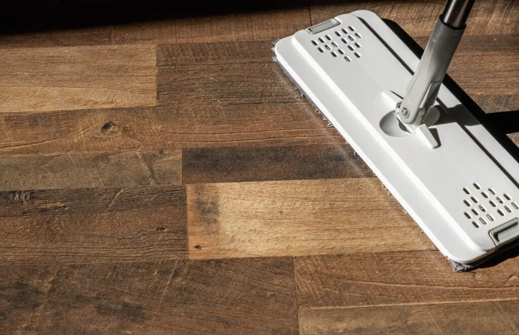 Best Mop for Hardwood Floors: What Professionals Recommend?