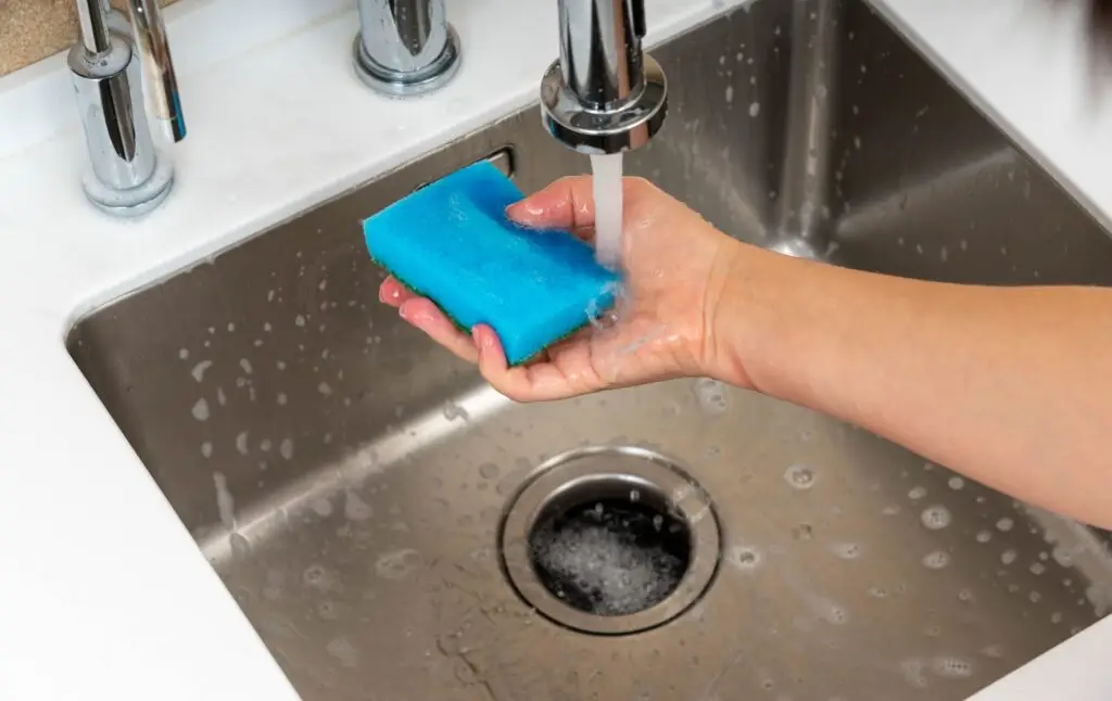 Best Way to Clean a Garbage Disposal